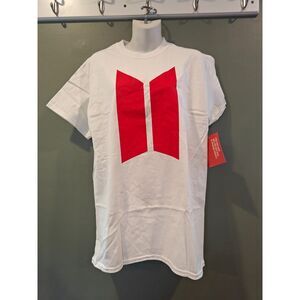 BTS Official big hit music T-shirt size M NWT speak yourself